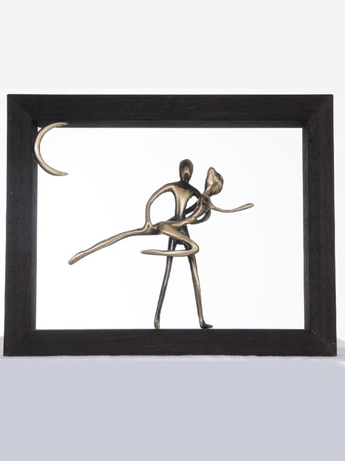 FRAME SCULPTURE